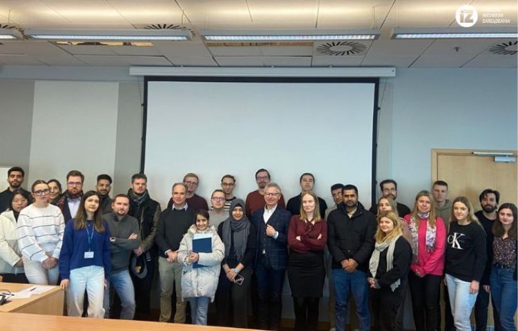 wykład prof. Thatchera w SD