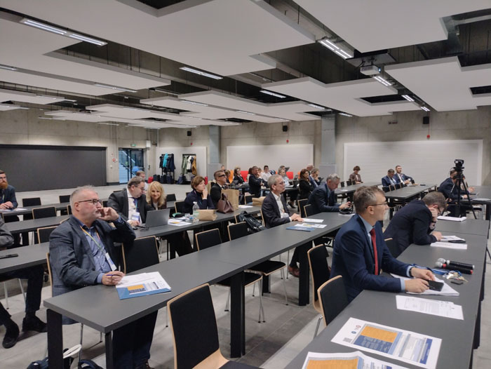 Zdjęcie uczestników podczas sesji na konferencji MKE 2026