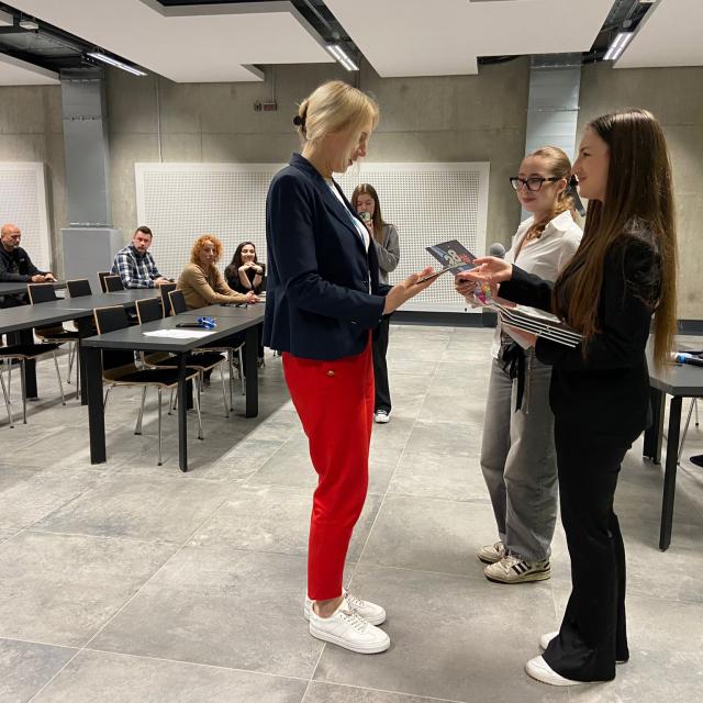 Zdjęcie uczestników seminarium Wydziału Inżynierii Zarządzania w dniu 19 maja 2025 roku.