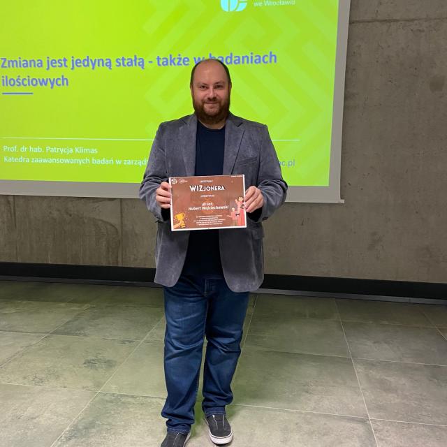 Zdjęcie uczestników seminarium Wydziału Inżynierii Zarządzania w dniu 19 maja 2025 roku.