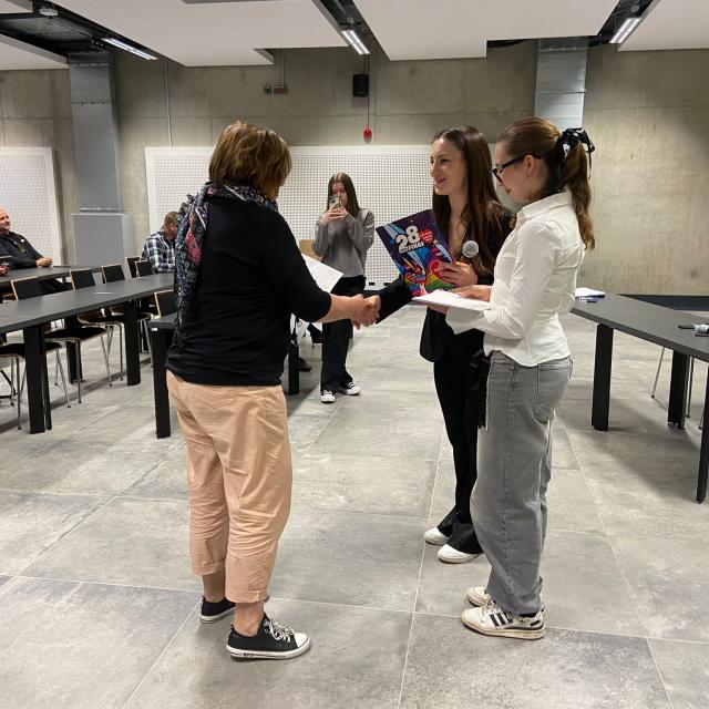 Zdjęcie uczestników seminarium Wydziału Inżynierii Zarządzania w dniu 19 maja 2025 roku.