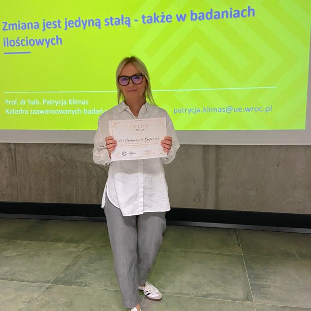 Zdjęcie uczestników seminarium Wydziału Inżynierii Zarządzania w dniu 19 maja 2025 roku.