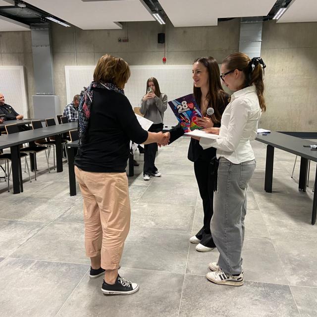 Zdjęcie uczestników seminarium Wydziału Inżynierii Zarządzania w dniu 19 maja 2025 roku.