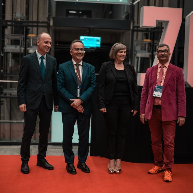 Zdjęcie z gali konferencji 70 lat nauk o zarządzaniu na Politechnice Poznańskiej