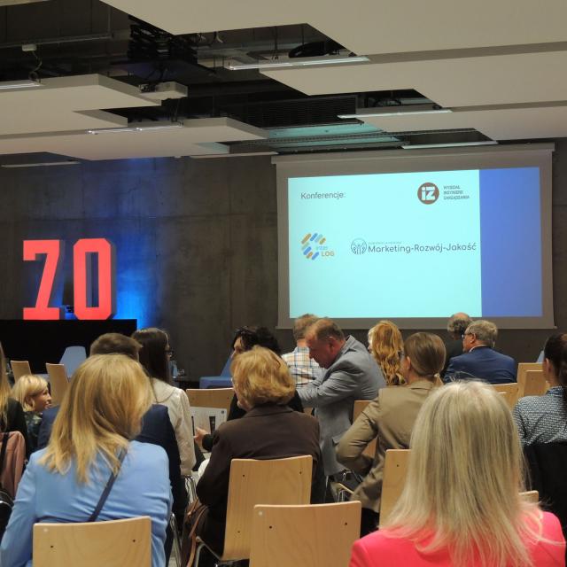 Zdjęcie z rozpoczęcia konferencji w Auli budynku WAWIZ