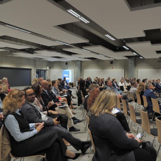 Zdjęcie z rozpoczęcia konferencji w Auli budynku WAWIZ