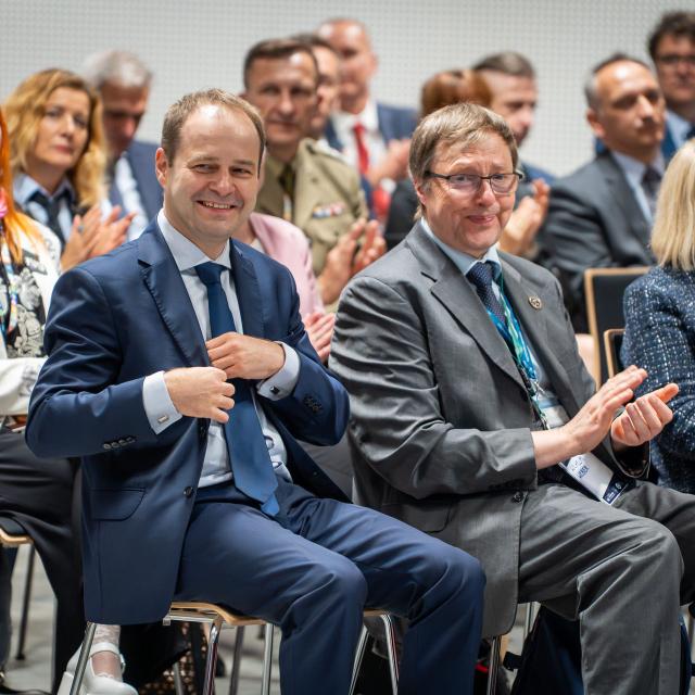 Zdjęcie z gali konferencji 70 lat nauk o zarządzaniu na Politechnice Poznańskiej