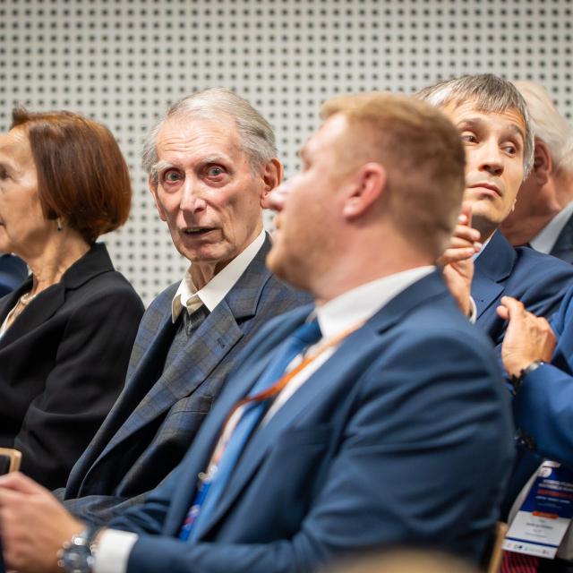 Zdjęcie z gali konferencji 70 lat nauk o zarządzaniu na Politechnice Poznańskiej
