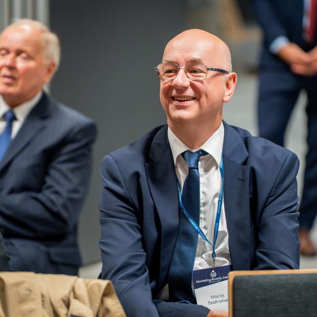 Zdjęcie z gali konferencji 70 lat nauk o zarządzaniu na Politechnice Poznańskiej