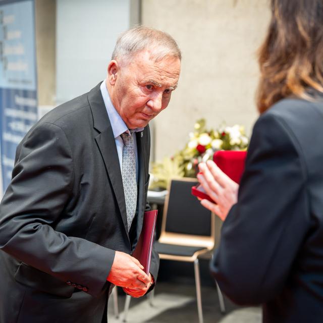 Zdjęcie z gali konferencji 70 lat nauk o zarządzaniu na Politechnice Poznańskiej