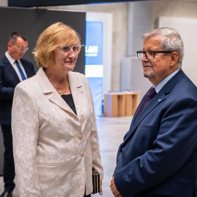 Zdjęcie z gali konferencji 70 lat nauk o zarządzaniu na Politechnice Poznańskiej