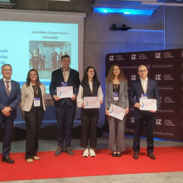 Zdjęcie z gali wręczania nagród onkursu BAS4SC – Business Analytics Skills for the Future-Proof Supply Chains