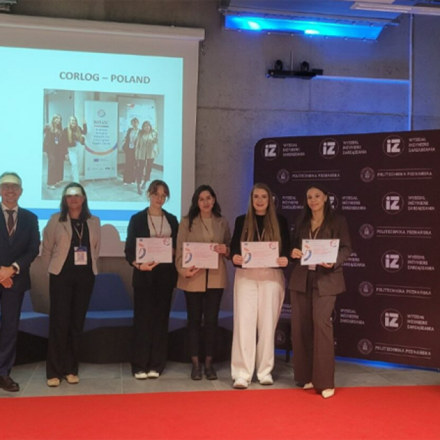 Zdjęcie z gali wręczania nagród onkursu BAS4SC – Business Analytics Skills for the Future-Proof Supply Chains