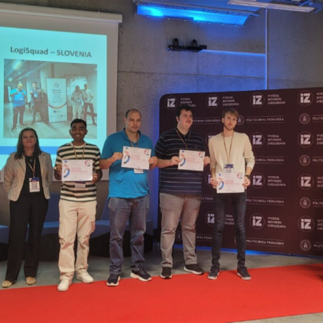 Zdjęcie z gali wręczania nagród onkursu BAS4SC – Business Analytics Skills for the Future-Proof Supply Chains