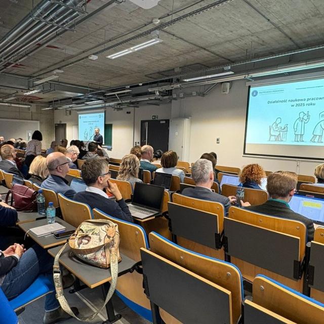 Zdjęcie uczetników seminarium podsumowującego rok 2025