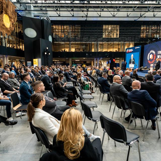 Konferencja "Strefa inwestycji w obronność i Dual-Use"