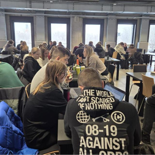 Zdjęcie uczestników hackathonu procesowego w ramach Wiz-BIZ-LOG-DAY w dniu 9 stycznia 2026 roku.
